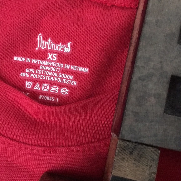 🆕🎄FLIRTITUDE “WILL FLIRT FOR GIFTS” L/S T-Shirt - Picture 7 of 12